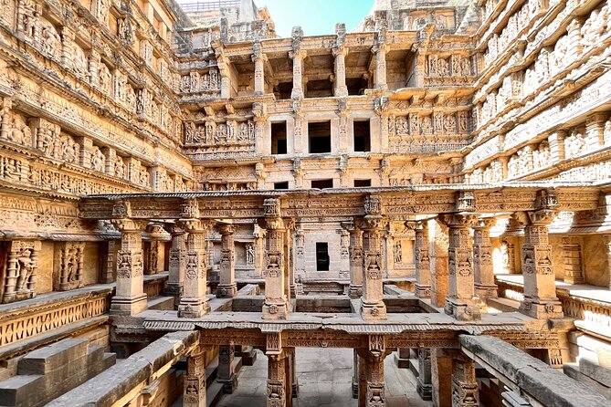 Individual Gujarat tour 2024-2025 (nature and palaces) - Junagadh and Gondal combine mixed architecture with royal homes
