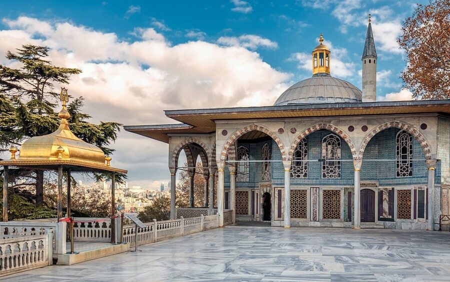 Istanbul: Blue Mosque, Hagia Sofia & Topkapi Palace Day Tour - Ottoman tombs and the personal side of empire