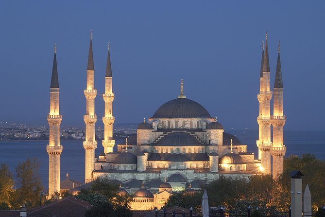 Istanbul Byzantine and Ottoman Tour: Hagia Sophia, Topkapi Palace, Blue Mosque and Grand Bazaar - Pickup is helpful, but the walking starts early