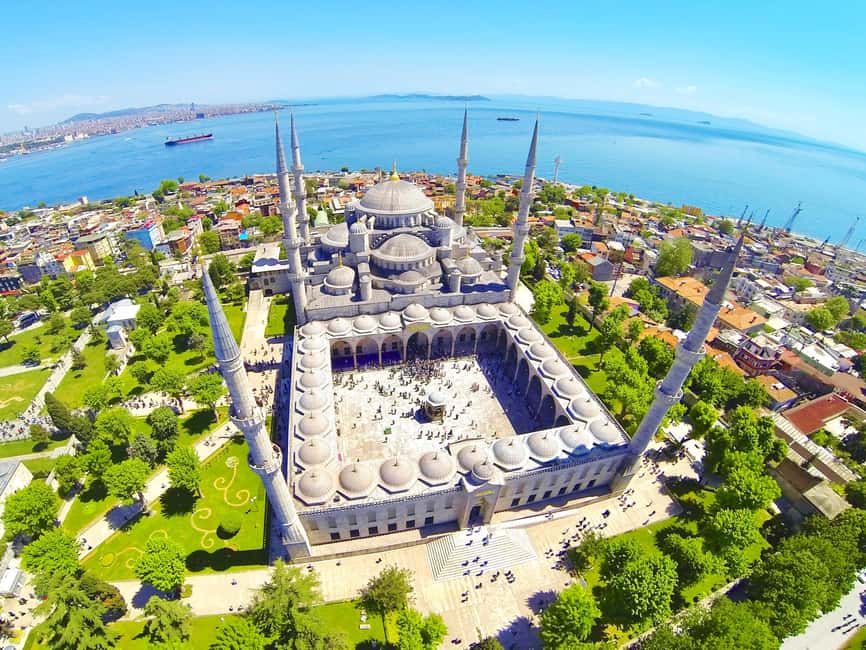 Istanbul Combo: Topkapi Palace, Hagia Sophia & Blue Mosque - Entering Topkapi Palace at a fixed time