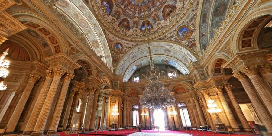 Istanbul: Dolmabahce Palace and Grand Bazaar Tour - Should you book it?