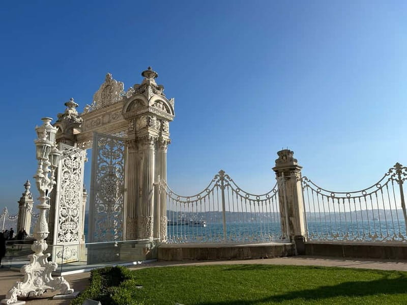 Istanbul: Dolmabahce Palace and Harem Fast-Track & Audio - The Selamlik and the palace’s grandest rooms
