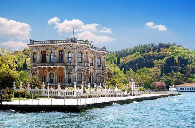 İstanbul: Dolmabahçe Palace & Boat tour - Hotel pickup and the ride to Dolmabahçe