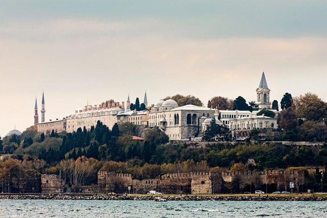Istanbul Ottoman Tour: Topkapi Palace and Blue Mosque - Why this half-day route works in Istanbul