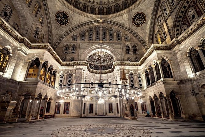 Istanbul Ottoman Tour: Topkapi Palace and Blue Mosque - Transport, group size, and physical demands