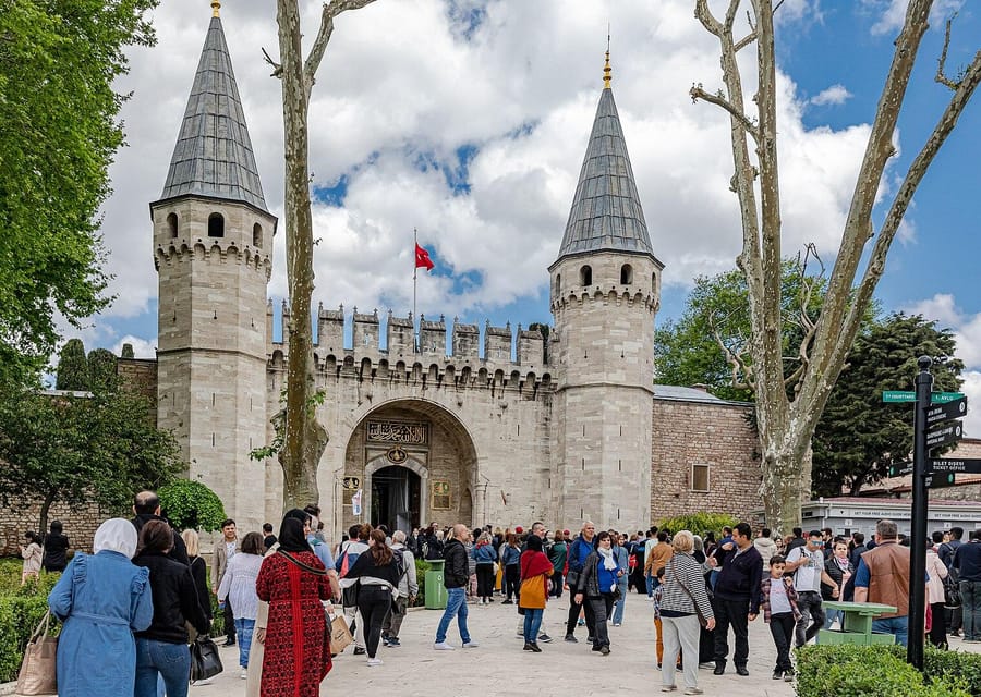 Istanbul: Topkapi Palace and Harem Ticket with Audio Guide - Why Topkapi Palace deserves half a day