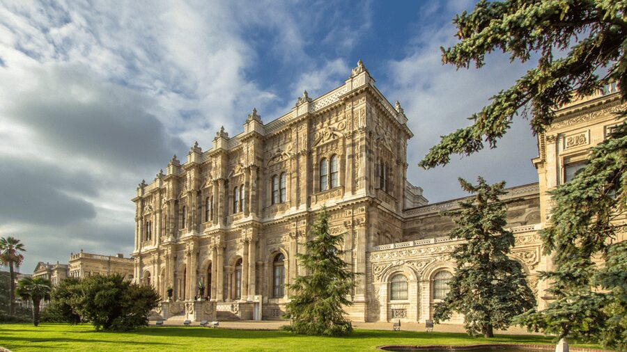 Istanbul: Topkapi Palace & Dolmabahce Palace Combo Ticket - What the $127 price gets you