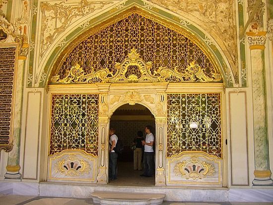 Istanbul: Topkapi Palace Guided Tour - Why Topkapi Palace deserves your morning