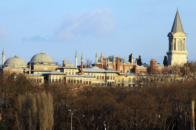 Istanbul: Topkapi Palace Guided Tour and Skip The Line - The four courtyards and the palace layout