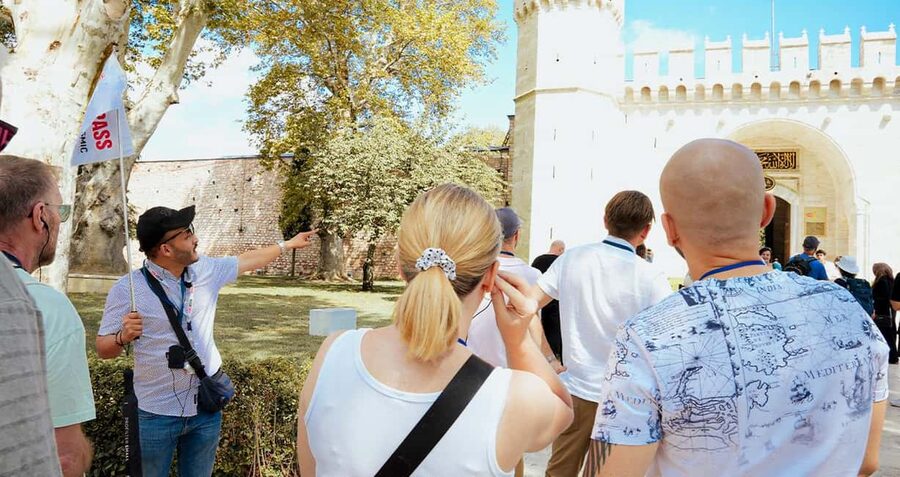 Istanbul: Topkapi Palace & Harem Express Highlight Tour - Should you book it?