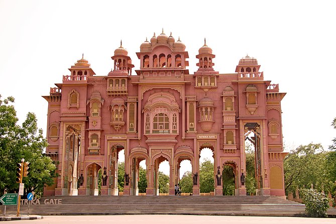 Jaipur City Palace, Hawa Mahal & Jantar Mantar Private Tour - What the $39 price really covers