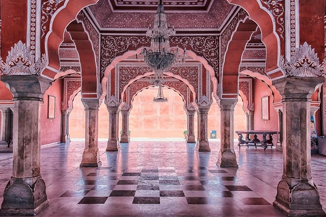 Jaipur: City Palace, Hawa Mahal & Jantar Mantar Private Tour - Jantar Mantar and the science of stone