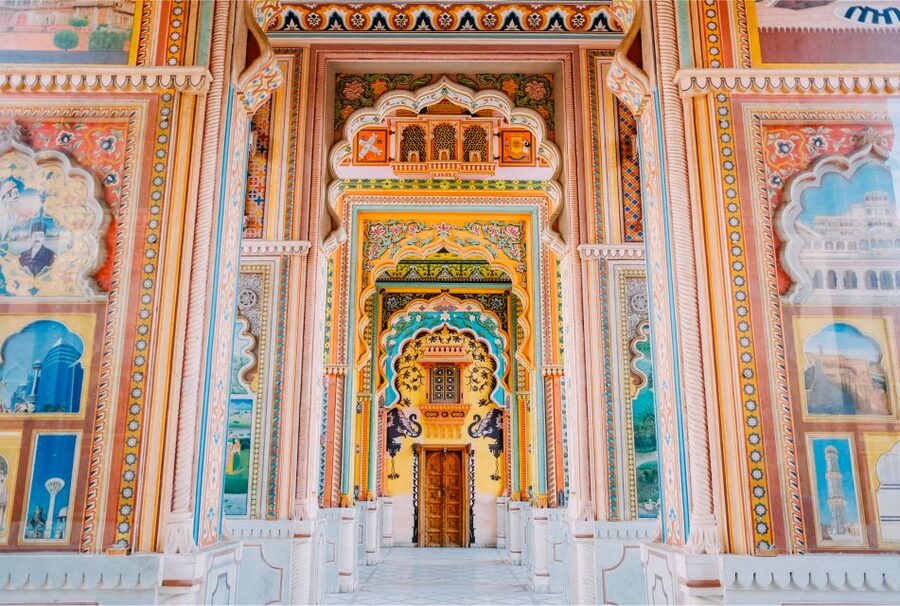 Jaipur City Tour: City Palace, Jantar, Hawa & Jal Mahal - Jantar Mantar: giant instruments that need explaining