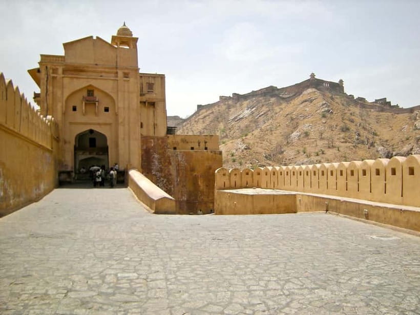 Jaipur: Heritage Forts & Palaces Tour with Monkey Temple - Jal Mahal and the limits of a photo stop