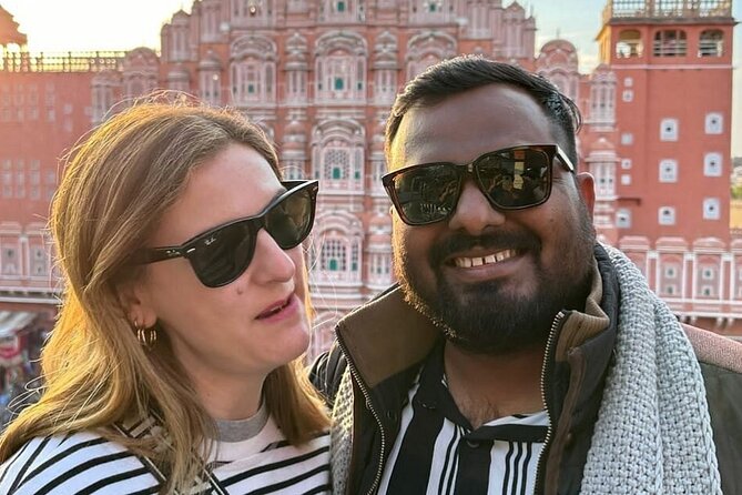Jaipur Rickshaw Tour Jantar Mantar City Palace - Guide service and communication