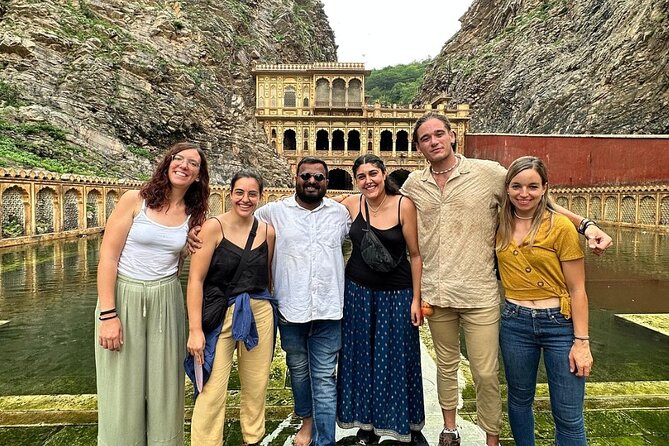Jaipur Rickshaw Tour Jantar Mantar City Palace - Best pace for photographers and history fans
