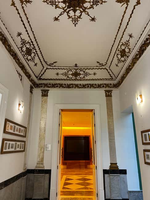 Jerez de la Frontera: Sherry Gallery and San Dionisio Palace - Touchscreens, aromas, and the route from vineyard to glass