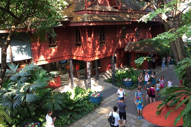 Jim Thomson's House & Suan Pakkard Palace Tour - What the guide adds to the morning