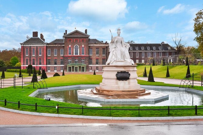 Kensington Palace VIP Garden Tour with Royal High Tea - Key points at a glance