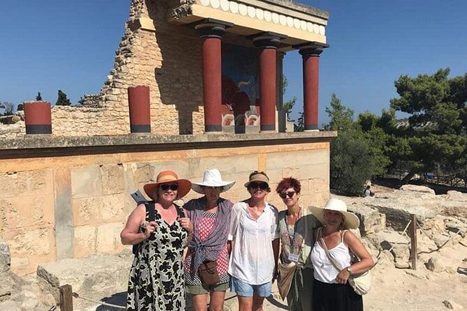 Knossos Palace and Arch. Museum of Heraklion Tour - What you will see at the palace