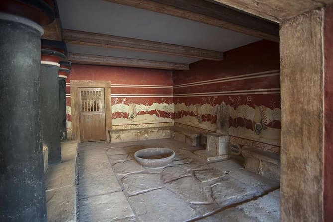 Knossos Palace and Lassithi Plateau - Knossos Palace and the Minoan world
