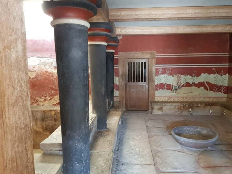 Knossos Palace and Pottery experience. Excursion Safari - Practical ways to get more from the day