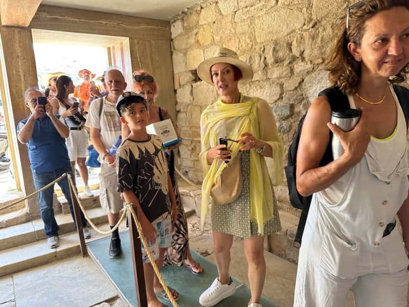 Knossos Palace: Family-friendly Mythology Tour - King Minos, Pasiphae, and the palace stories