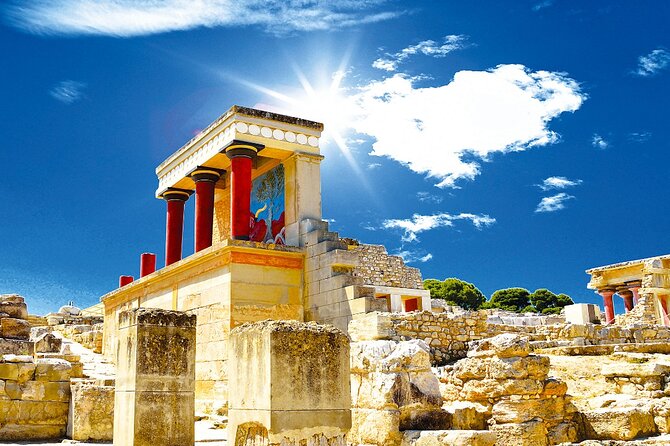 Knossos Palace & Historical Heraklion City Tour, with Old Market - Heraklion’s old center and 2.5 hours of free time