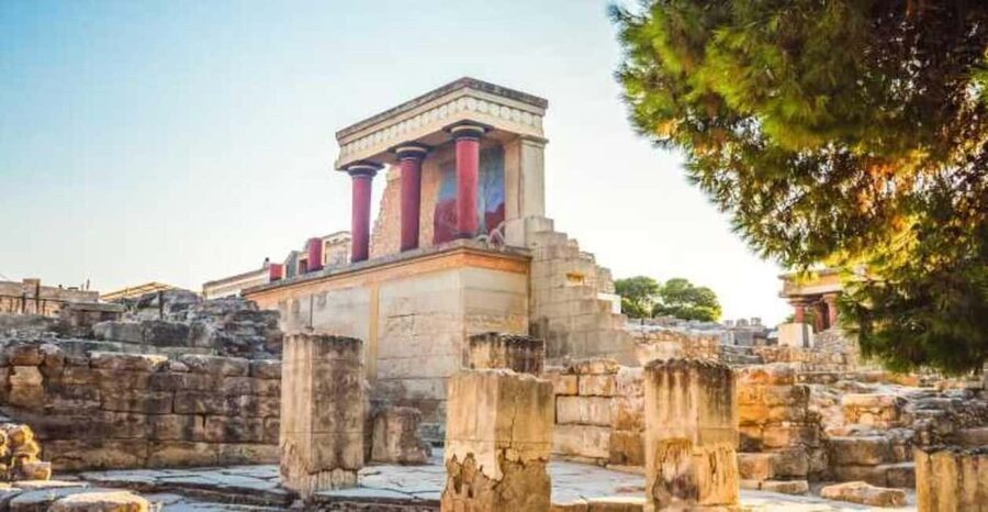 Knossos Palace , Museum & Heraklion city private tour - What the guide adds at Knossos