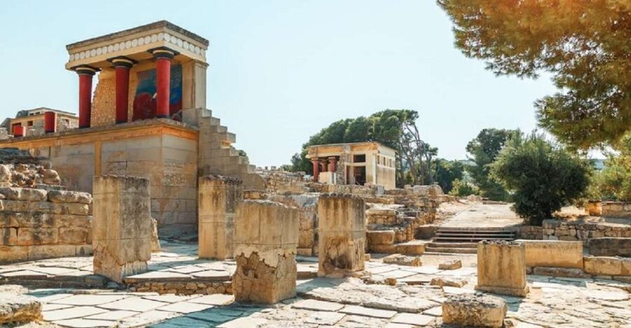 Knossos Palace, Museum & Heraklion City Tour From Chania - Why Knossos makes a strong first stop