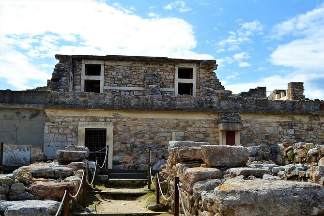 Knossos Palace, Museum & Rethymno city Private Tour from Chania - Lunch, snacks, and the small comforts
