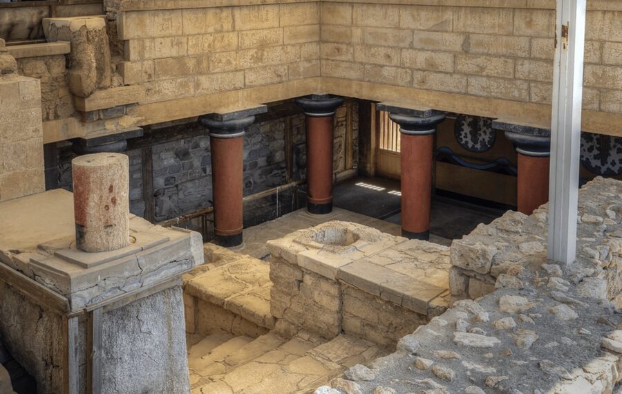 Knossos Palace Private Tour with Licensed Guide and Tickets - Is $352 good value for two people?