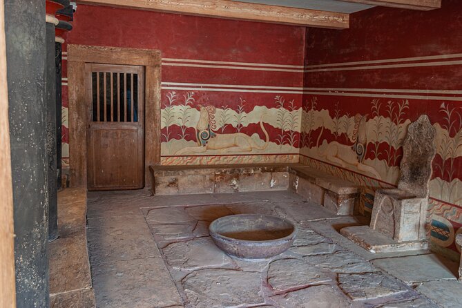 Knossos Palace Private Walking Tour - Storerooms and the practical side of the palace