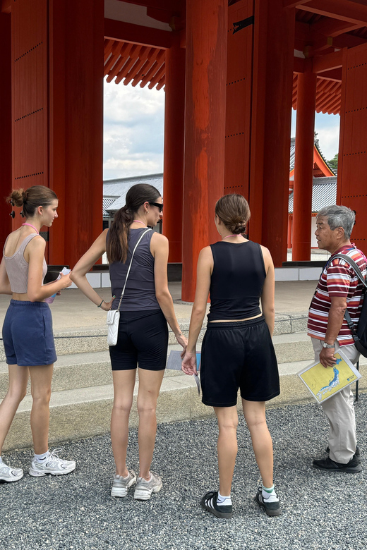 Kyoto: Discover Every Bit of Kyoto Imperial Palace - Practical details that affect the value