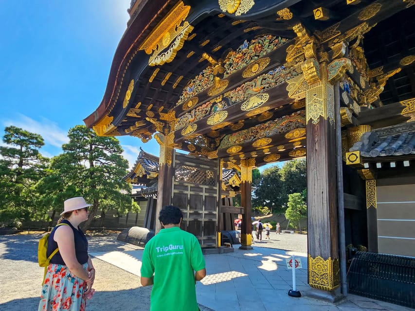 Kyoto: Imperial Palace & Nijo Castle Guided Walking Tour - Why these two sites belong on the same morning