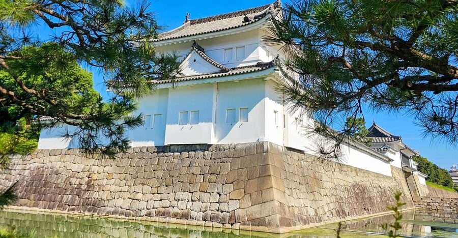 Kyoto: Imperial Palace & Nijo Castle Guided Walking Tour - Inside Nijo Castle and Ninomaru-goten