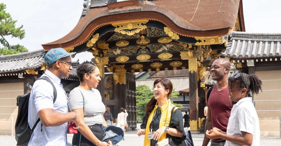 Kyoto: Nijo-jo Castle and Ninomaru Palace Guided Tour - Karamon Gate and the Language of Status