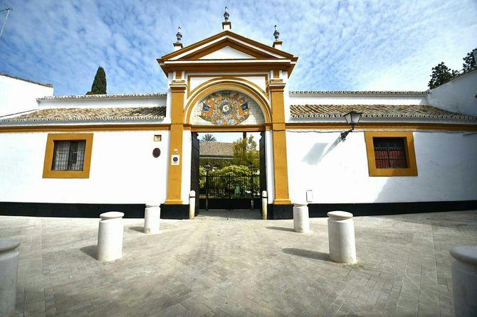 "Las Dueñas" Palace ticket + Audioguide - Access, timing, and practical details
