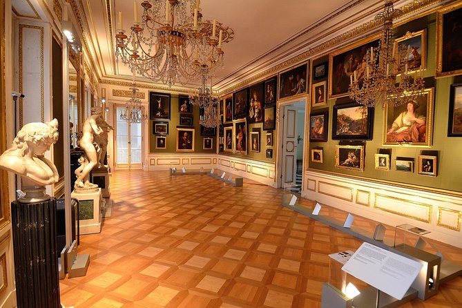 Łazienki Park and Palace Warsaw Private Tour with Tickets - Why Łazienki Park deserves a guided walk
