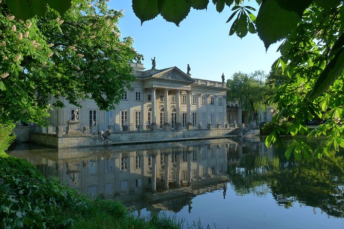 Łazienki Park and Palace Warsaw Private Tour with Tickets - Starting at Belweder Palace and the Chopin Monument