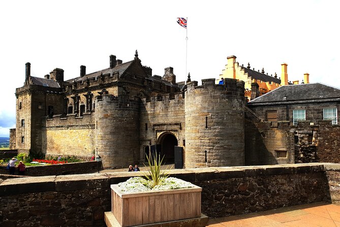 Linlithgow palace, Blackness &Stirling Castle Private Tour - The real cost for a group of seven