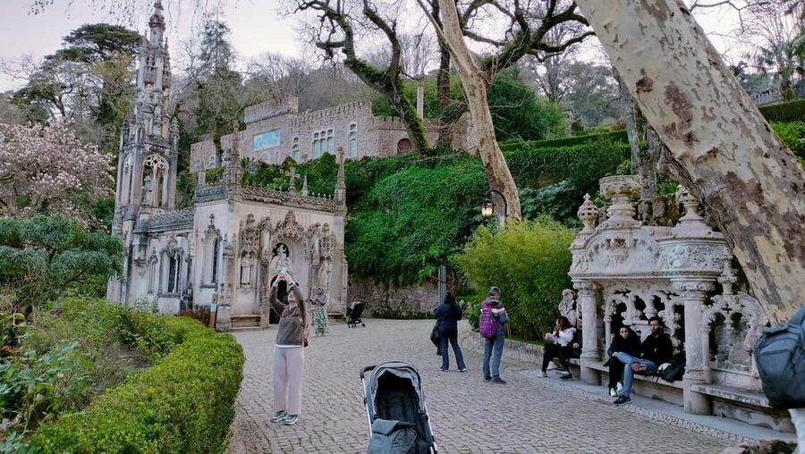 Lisbon: Pena Palace, Moorish Castle, Monserrate & Cabo Roca. - Cascais, a pleasant finish by the sea