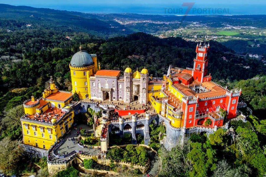 Lisbon: Pena Palace, Moorish Castle, Monserrate & Cabo Roca. - Starting in Sintra’s old town