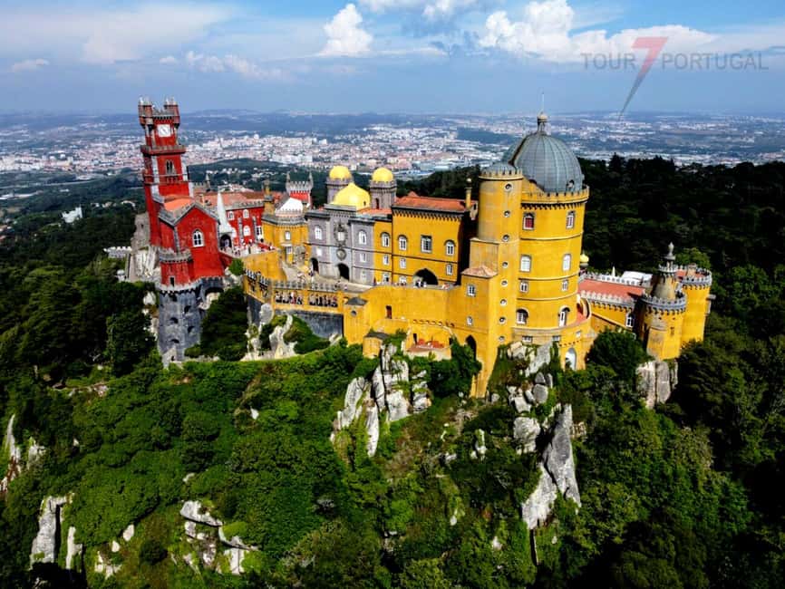 Lisbon: Pena Palace, Qta Regaleira, Moorish Castle & Cascais - Key points to know