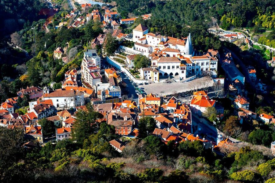 Lisbon: Pena Palace, Qta Regaleira, Moorish Castle & Cascais - Cascais, a possible coastal addition