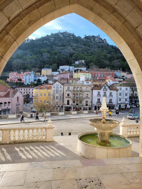 Lisbon: Pena Palace, Regaleira and Sintra - What the guide adds