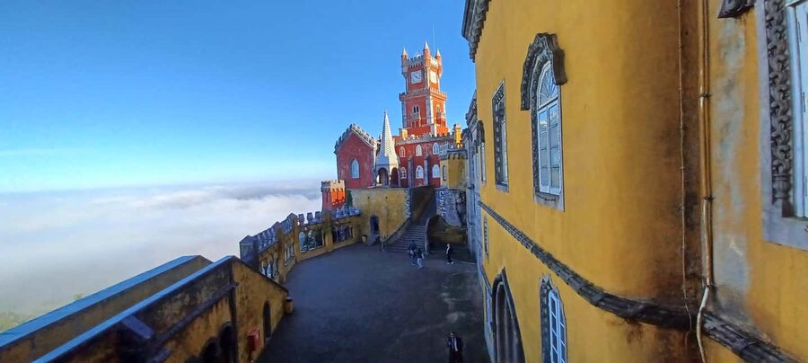 Lisbon: Pena Palace, Regaleira and Sintra - Who should book this Sintra and Cascais trip?