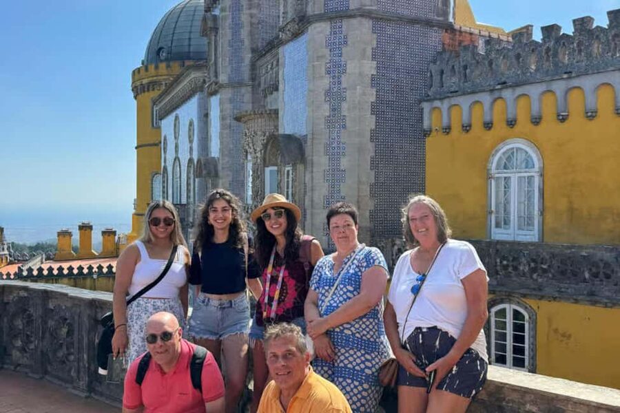 Lisbon: Sintra, Pena Palace, Belém Tour + sunset Boat Cruise - Meeting in central Lisbon and heading to Sintra