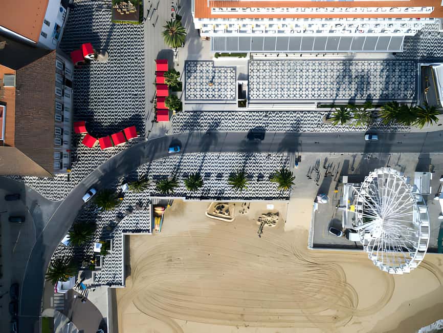 Lisbon: Sintra, Pena Palace, Cabo da Roca, & Cascais Tour - The guides make the history easier to follow
