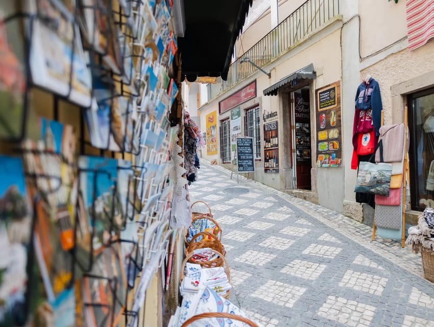 Lisbon: Sintra, Pena Palace & Cascais Guided Tour - Cascais, with only an hour on the coast